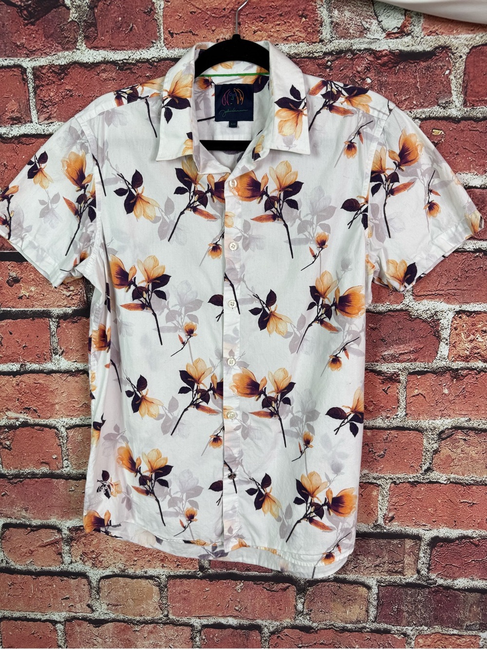 John Lennon Short-Sleeve Floral Button-Up Shirt White with Orange Flowers Sm